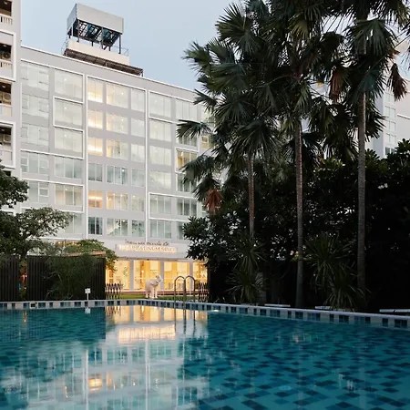 Sunday Platinum Suites